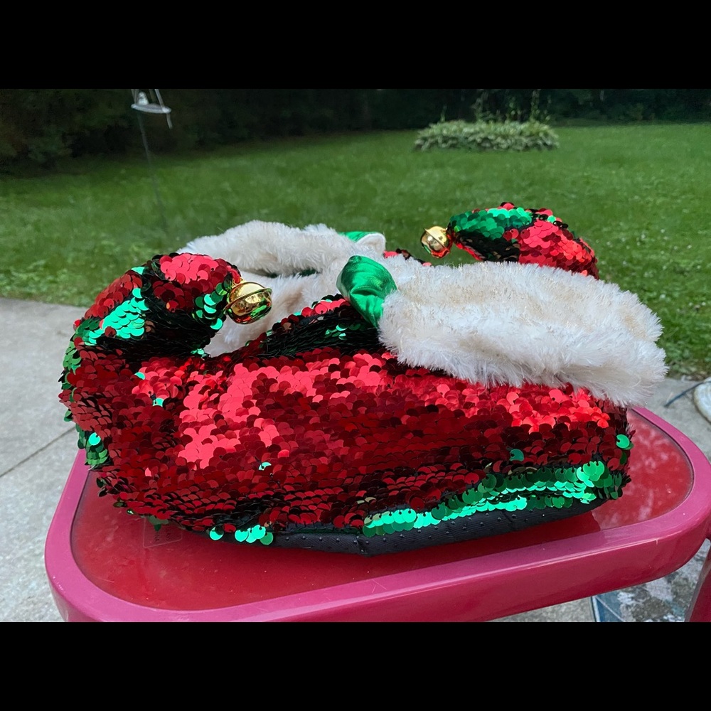 Sequined Elf Slippers!!